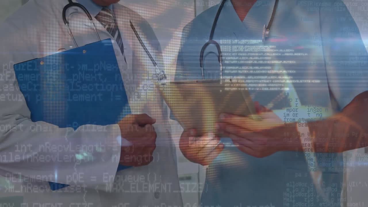 animación del procesamiento de datos sobre la sección media de los médicos caucásicos masculinos