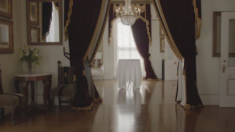 banquet room at a mansion wedding location