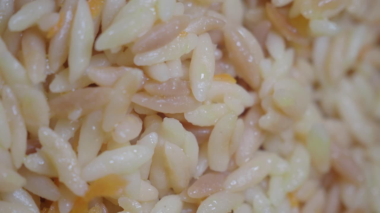 Close-up of cooked orzo pasta