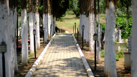 El-Cementerio-De-Birgi-En-Cámara-Lenta