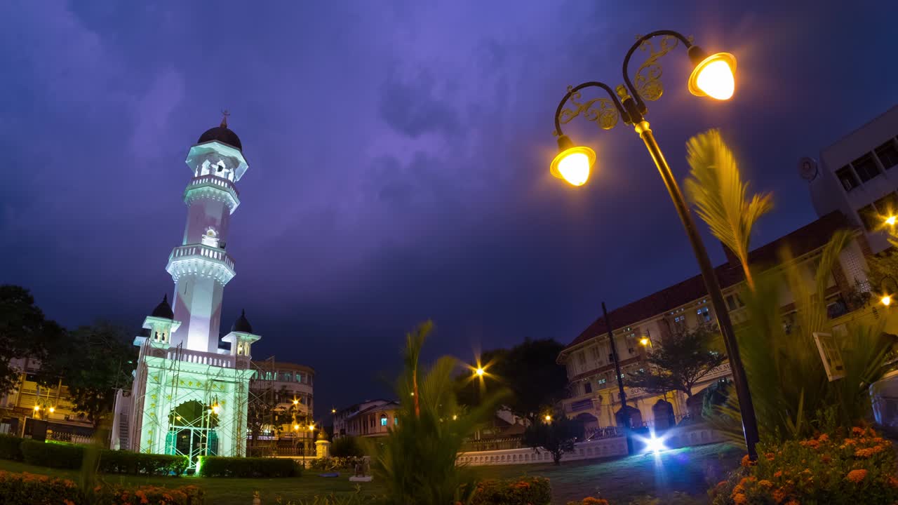 el lapso de tiempo de la mezquita en malasia