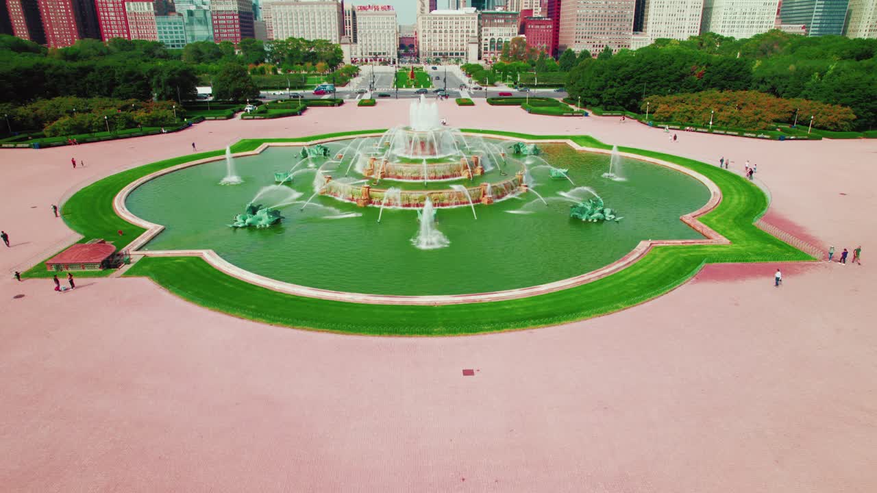 시카고의 공중 촬영을 낮추고 있습니다.