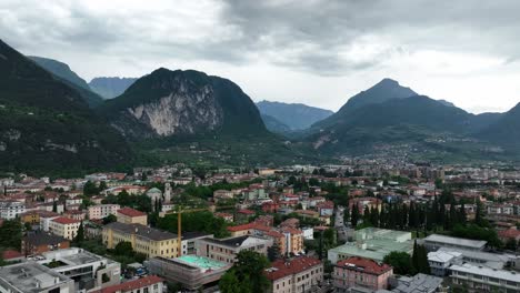 lake garda, mountain, village
