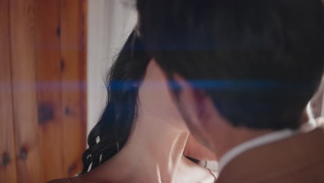 키스하는 커플의 클로즈업