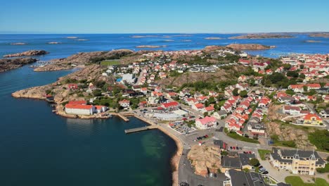 SLU-Fish-Laboratory-University-Near-Havets-Hus-Aquarium-In-Lysekil,-Sweden