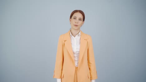 una mujer de negocios cansada.