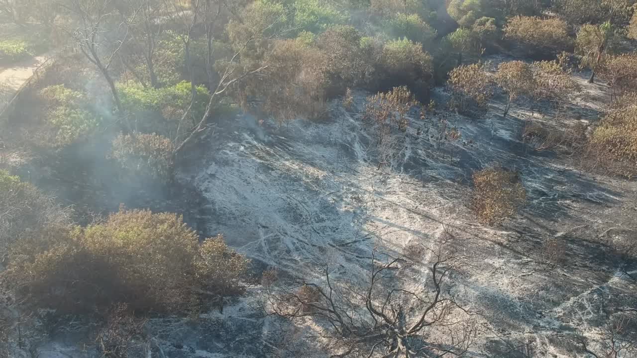 incendio reciente cerca de una ciudad importante