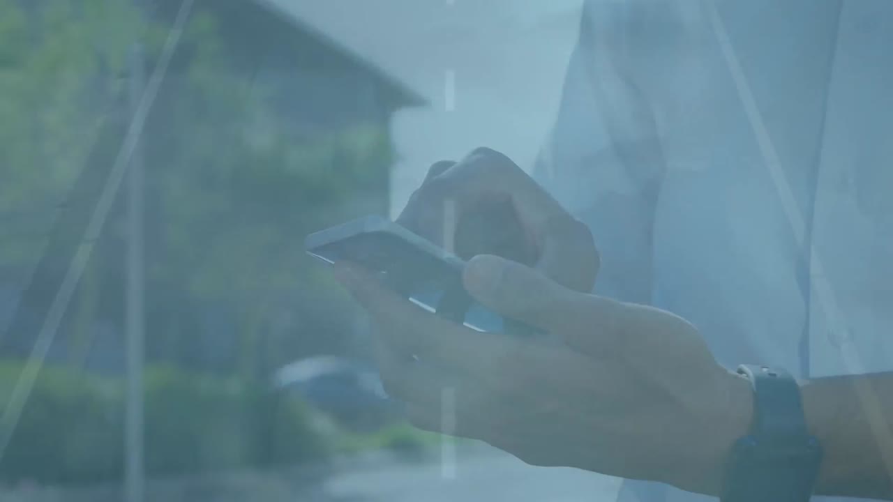 스마트폰을 사용하는 아프리카계 미국인 사업가 위의 거리에서 자동차의 애니메이션