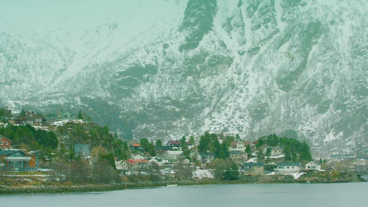 스볼베르, 눈 속의 로포텐