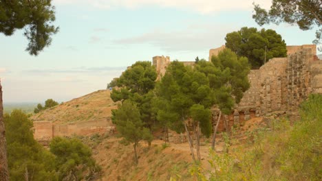 Pan-shot-of-great-fortification-of-Sagunto-Castle-in-Spain