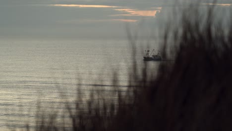 Fishing-boat-in-the-North-Sea-on-the-coastline-of-Sylt