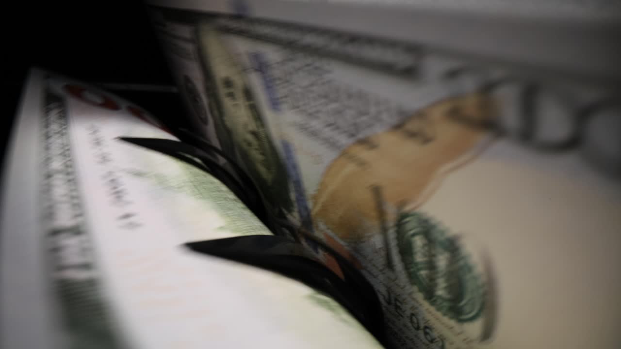 Counting US Hundred Dollar Bills