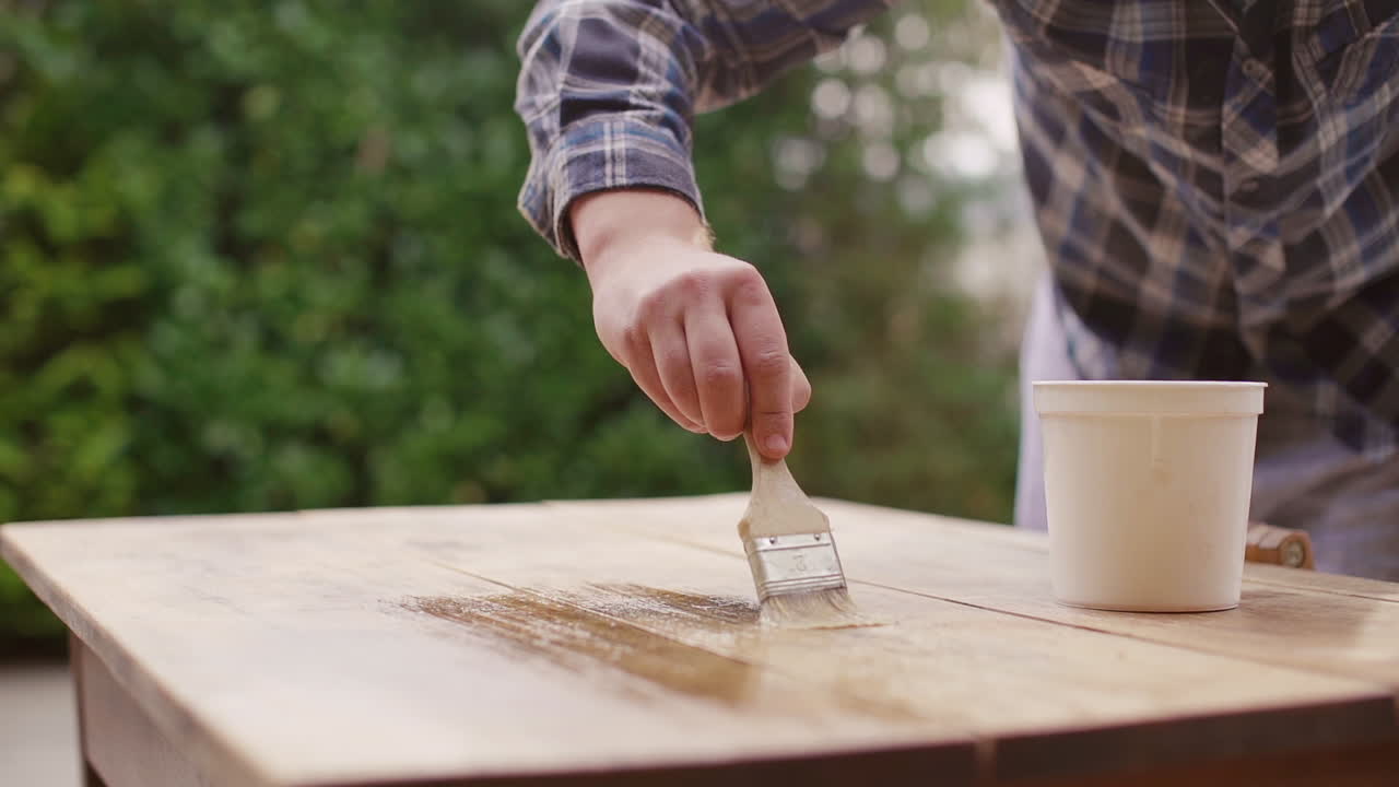 Painting a Wooden Table