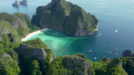 destino turístico de la isla tropical, bahía de maya, isla de ko phi phi le - provincia de krabi, tailandia