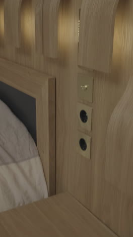 paneles de pared de madera modernos con iluminación integrada