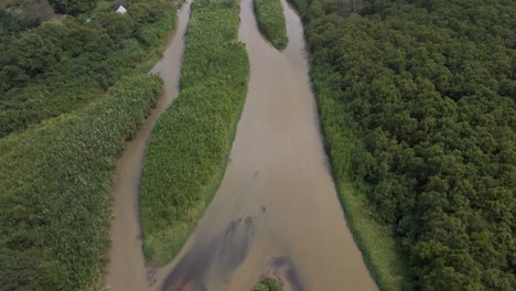 Imágenes-Aéreas-Del-Arroyo-Río-Cotos-A-En-Costa-Rica