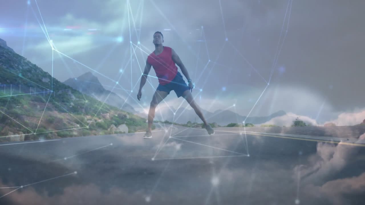 Uomo che si flette e poi inizia a correre su una strada di montagna all'alba, con sovrapposizione di rete digitale per il fitness.