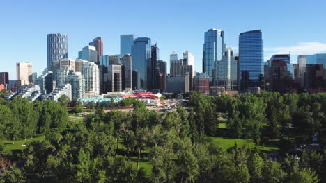 el horizonte del centro de calgary, alberta, canadá