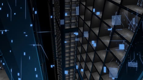 animazione di schede di circuiti e elaborazione di dati digitali su server di computer