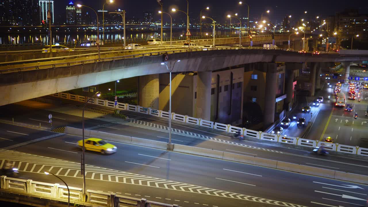 타이베이, 타이완 - 바쁜 거리