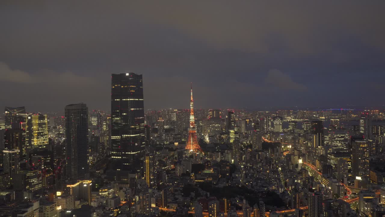 Tokyo Evening Timelapse: Mori Tower and City Lights Coming to Life