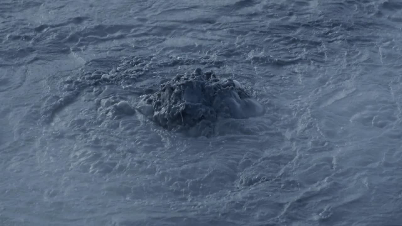 아이슬란드에서 위험한 진 비가 는 느린 동영상