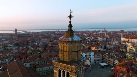 Saint-Stephen-Bell-Tower-Of-Campo-Santo-Stefano-Near-San-Marco,-Venice,-Italy