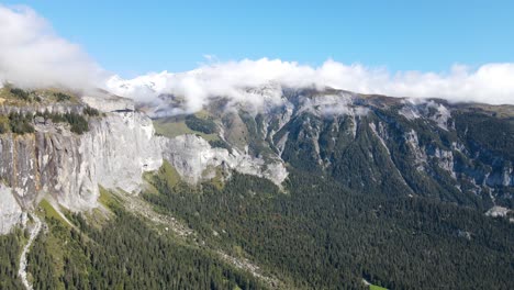 Schweiz,-La-Selva,-Tourismus,-Schweizer,-Alpen,-Wolken,-Natur,-Kino,-Dokumentarfilm