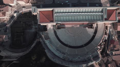 Drone-top-view-over-Roman-Theatre-in-Orange,-France