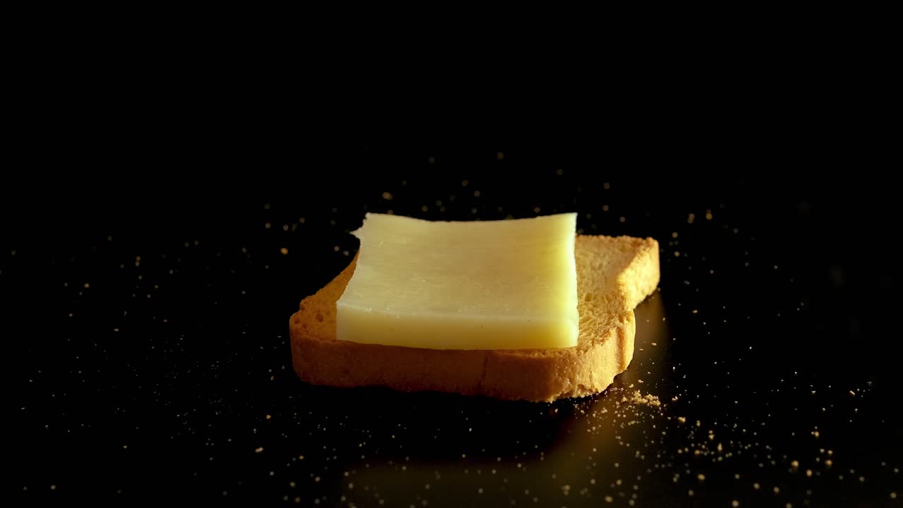 Slowmotion: een snel broodje maken.