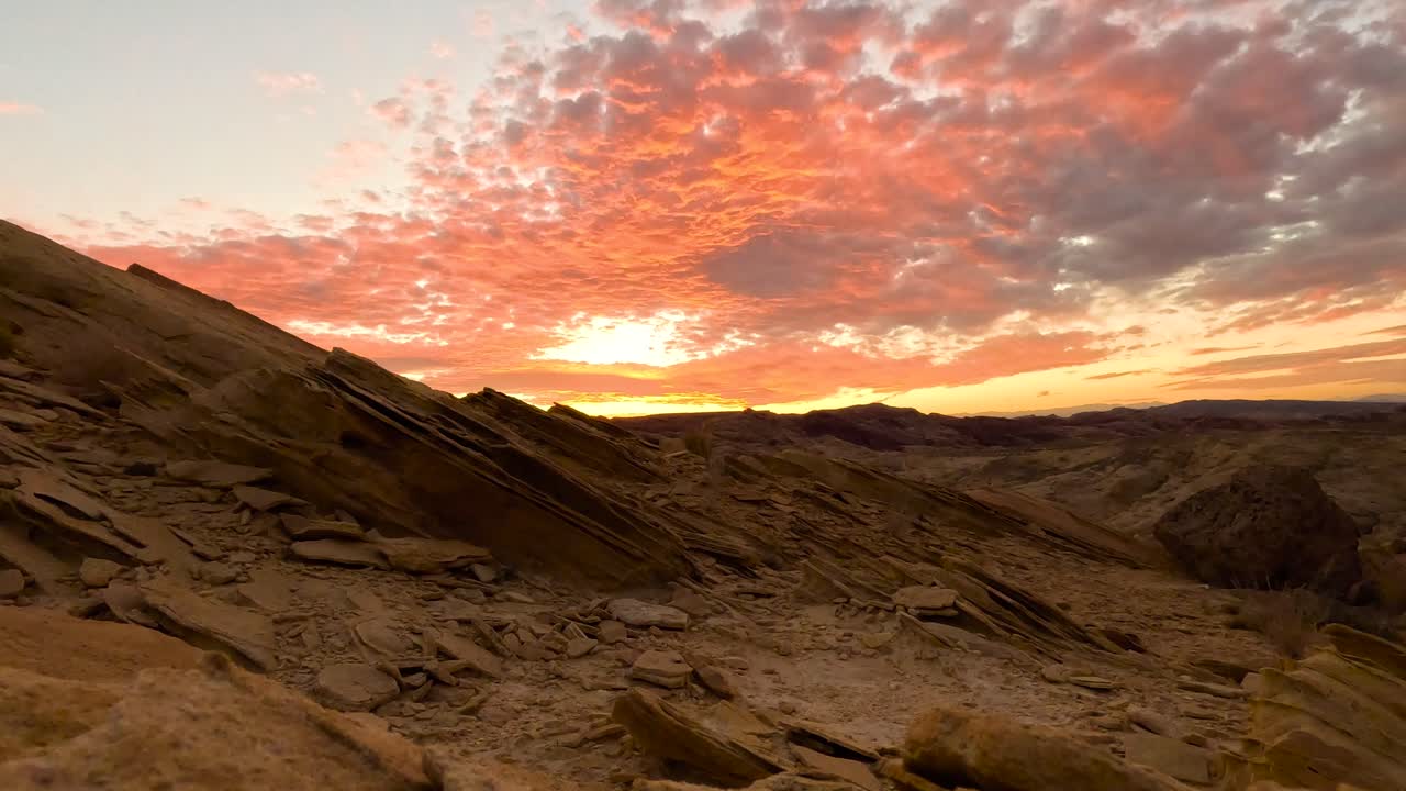 Sun set over valley of fire time lapse