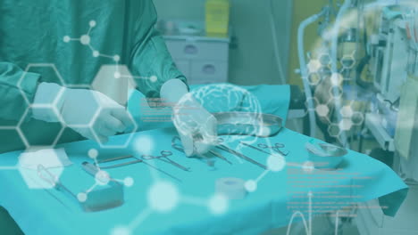 animación del escaneo cerebral y el procesamiento de datos médicos sobre el cirujano en el trabajo en el quirófano