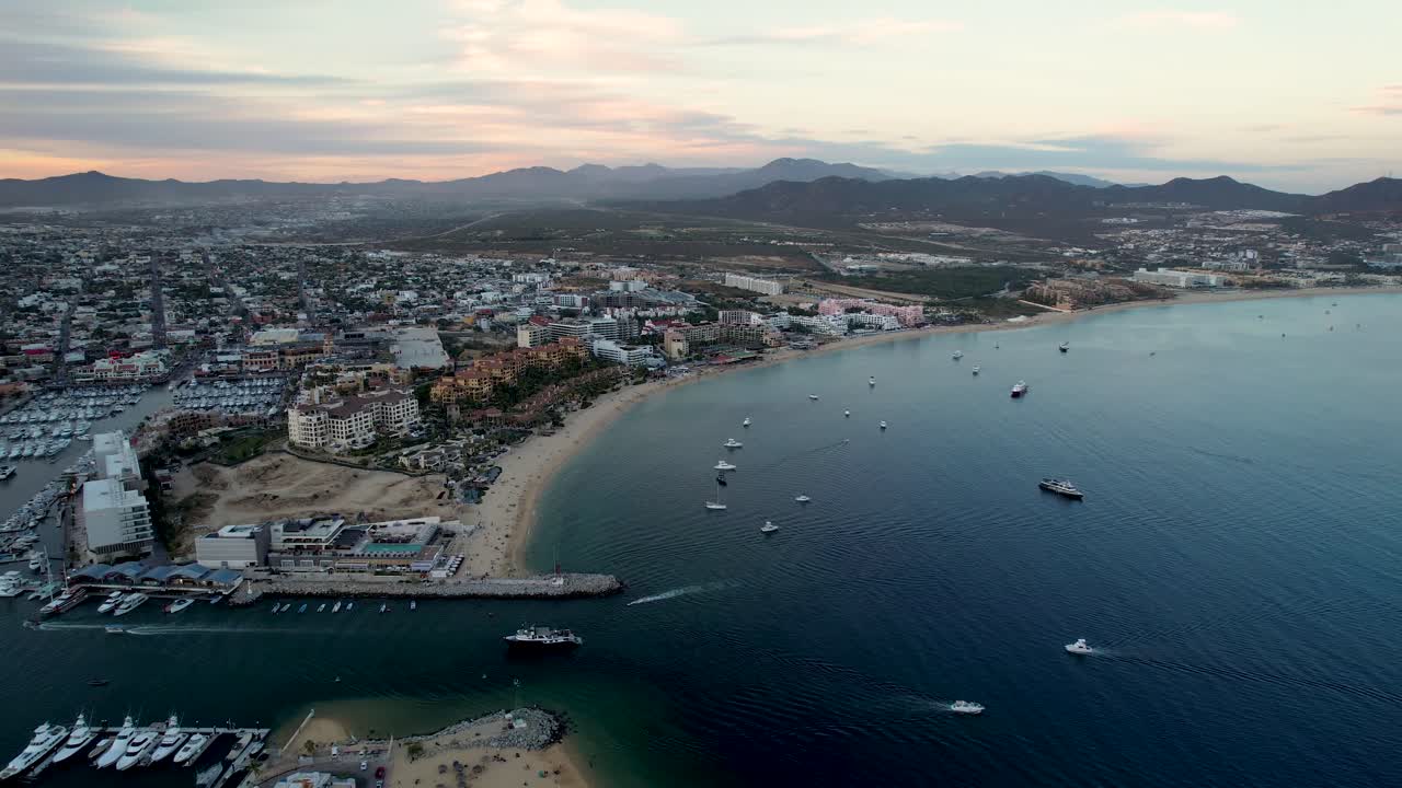 k vista aerea de la bahia de cabo san lucas