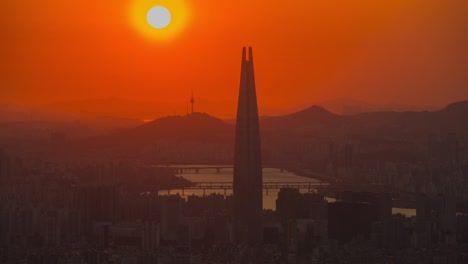 los puntos de vista más populares del atardecer de corea del sur en verano.