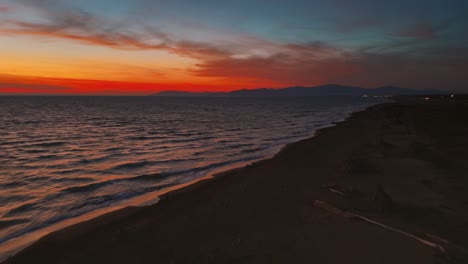 Sandstrand-Bei-Sonnenuntergang