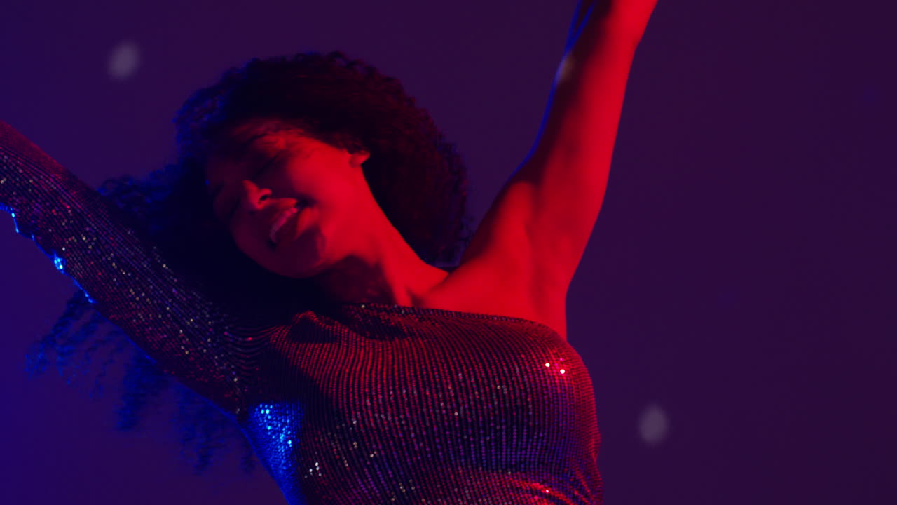 Close Up Of Young Woman In Nightclub Bar Or Disco Dancing With Sparkling Lights 14