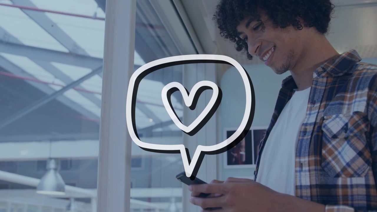 Uomo che tocca lo smartphone, causando la crescita di una bolla a forma di cuore disegnata a mano, reagendo a un messaggio in un atrio tecnologico.