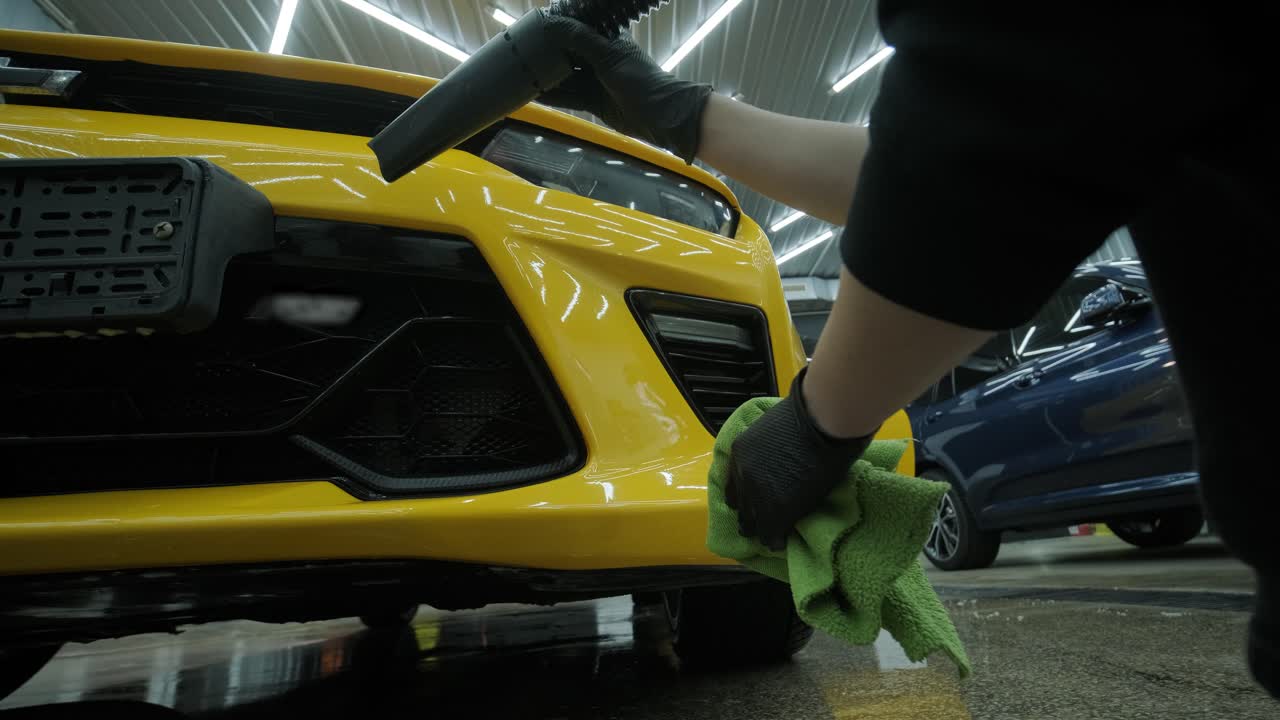 Professional Car Detailing – Washing, Ceramic Coating, and Interior Cleaning