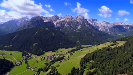 Scenic-view-of-the-beautiful-landscape-in-the-Alps