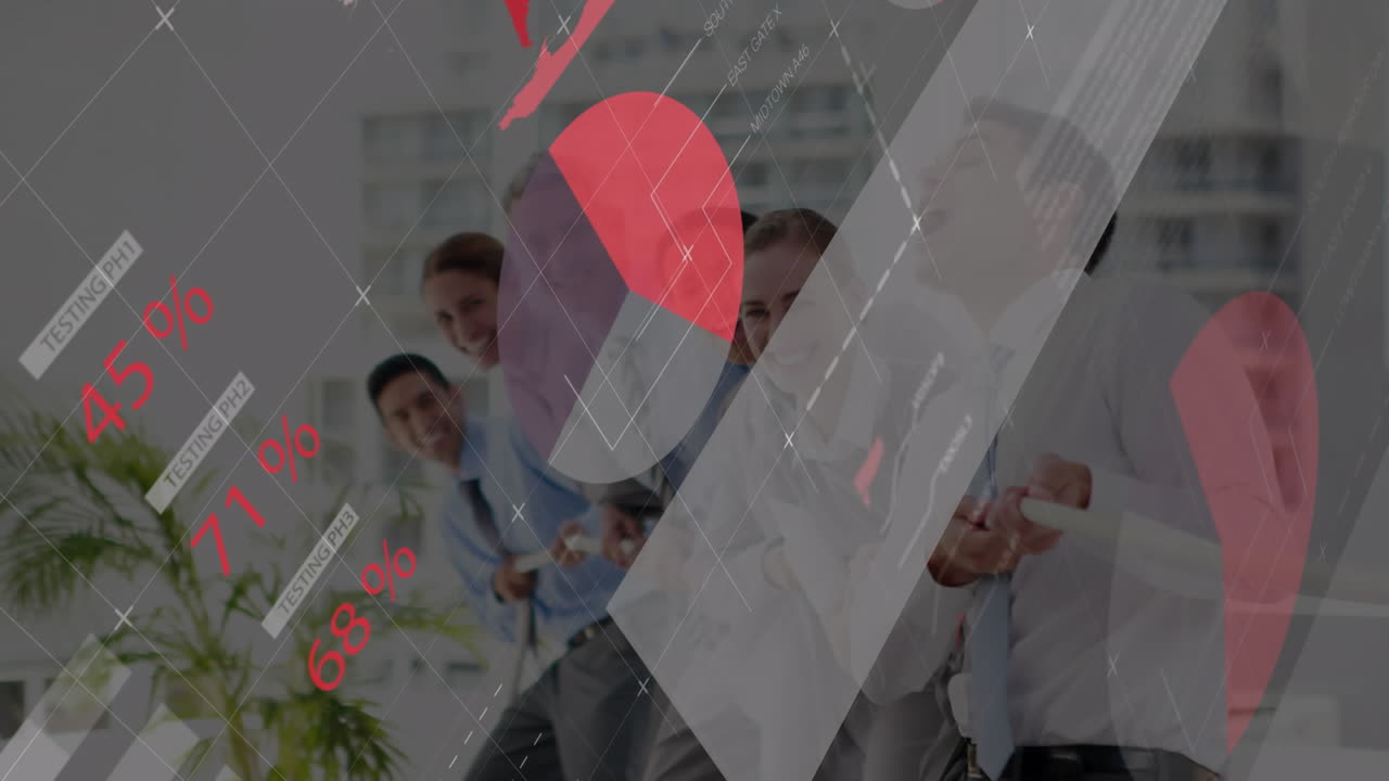 사무실에서 일하는 다양한 비즈니스 사람들에 대한 금융 데이터 처리의 애니메이션