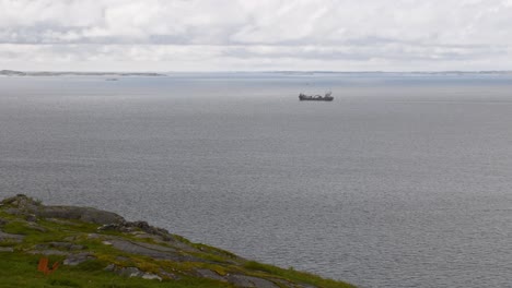 Cloudy-day-at-ice-sea-beach