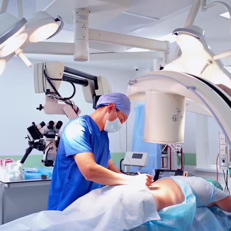 surgery team operating