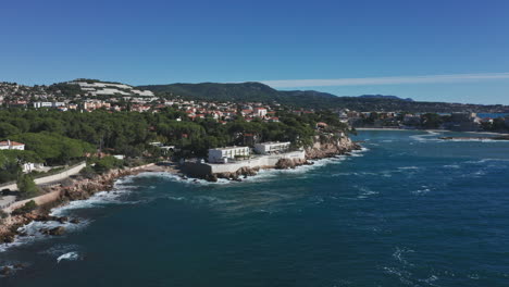 Hotel-An-Der-Küste-Von-Bandol,-Frankreich