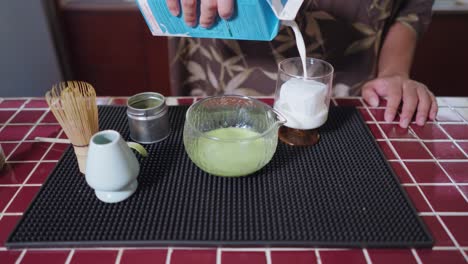 making matcha latte
