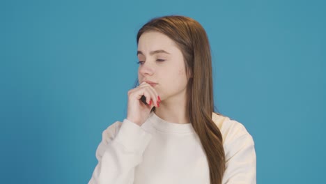 Portrait-of-thoughtful-and-confused-pensive-young-woman.