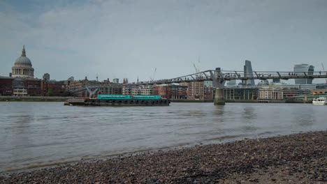 Thames-Tide-Change-4K-00