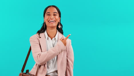 Cara-De-Mujer-De-Negocios,-Fondo-Azul