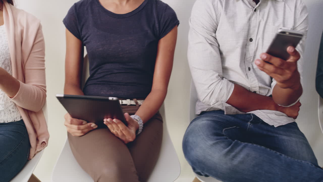 ¿quién será? ¿quién conseguirá el trabajo?