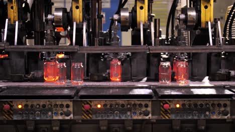 the process of making glass jar in slowmotion glassworks