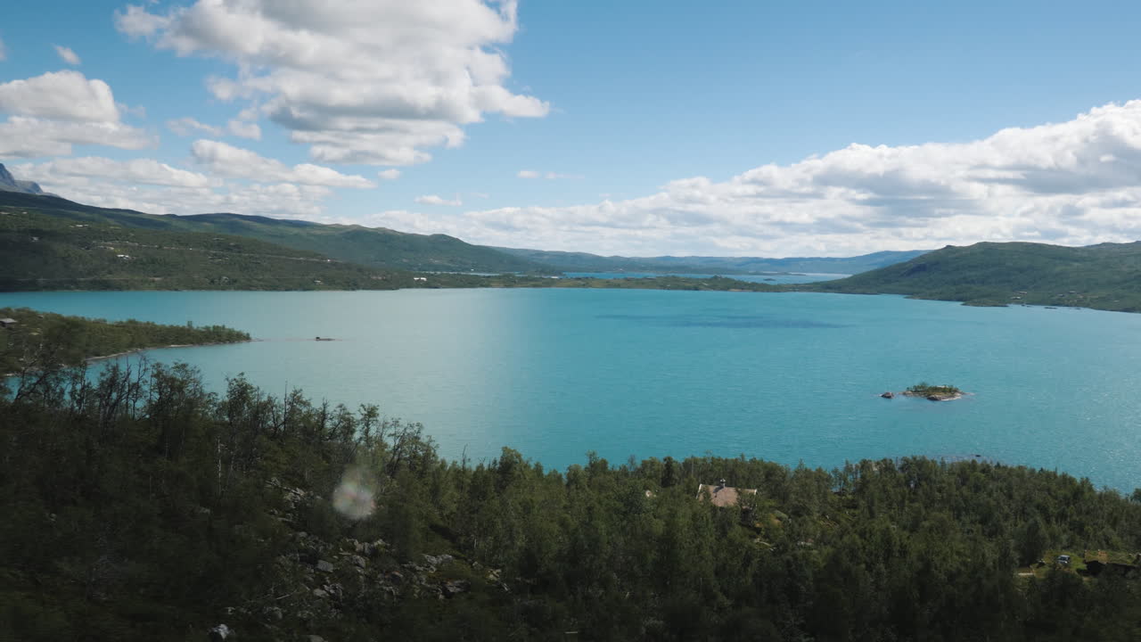 красивый пейзаж сельской норвегии вид из окна автобуса 4k видео